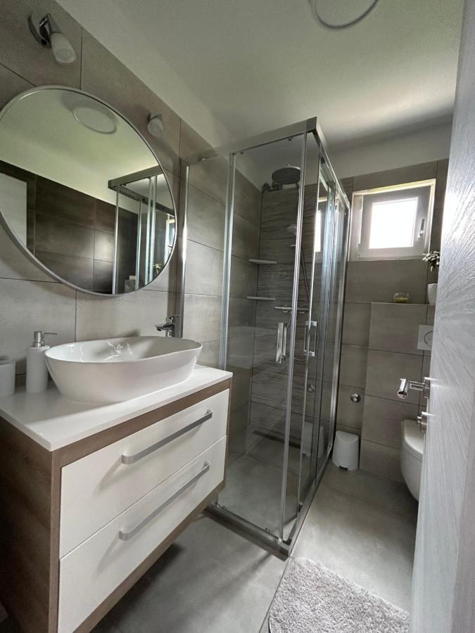 Apartment Salov トロギール エクステリア 写真