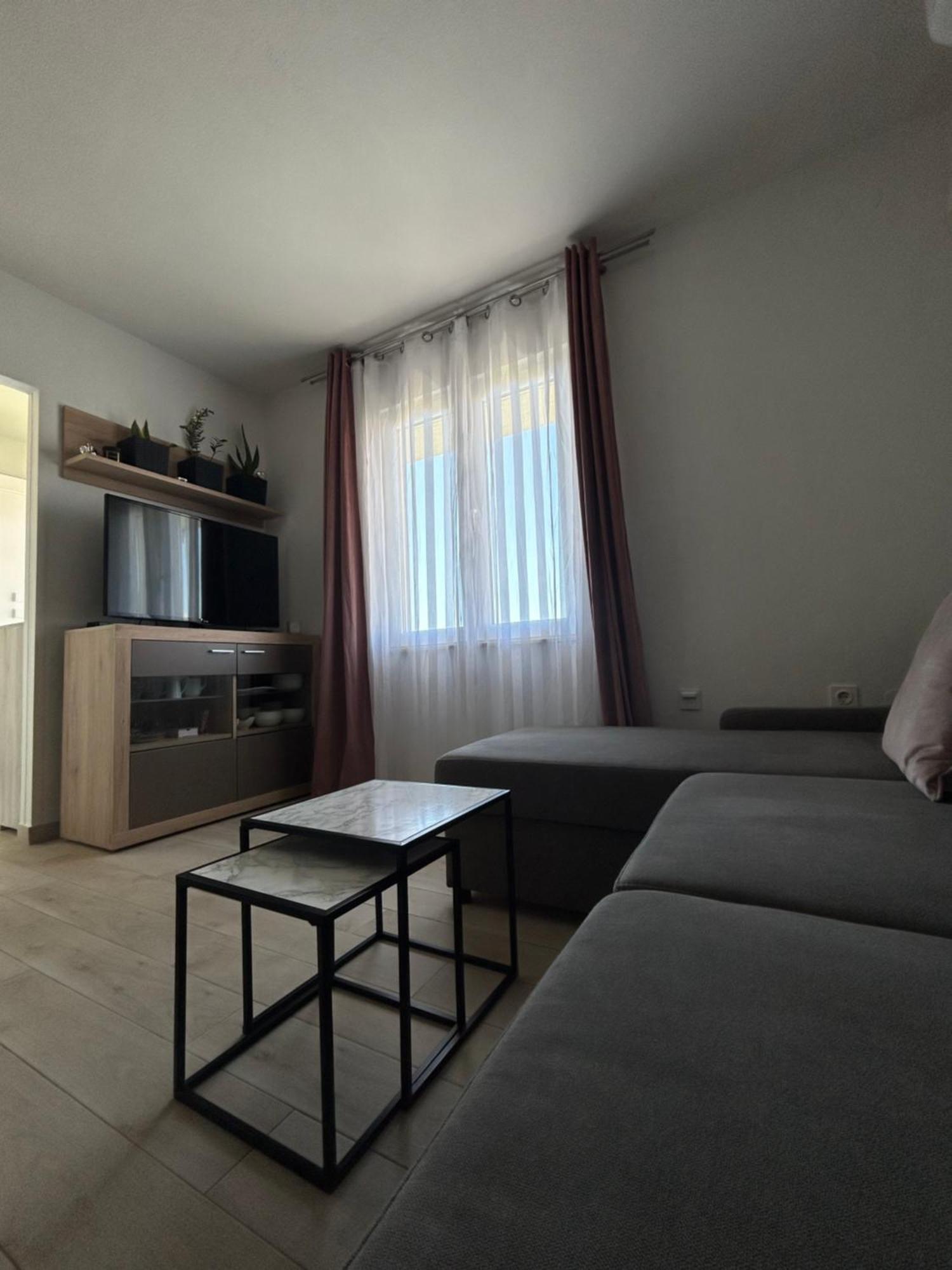 Apartment Salov トロギール エクステリア 写真