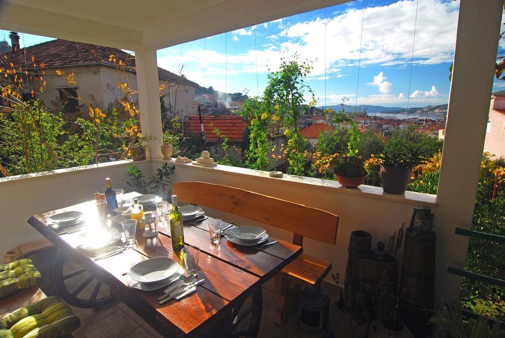 Apartment Salov トロギール エクステリア 写真